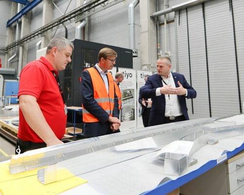 Powitaliśmy ministra transportu. Martin Kupka obejrzał nasze centrum testowe Powitaliśmy ministra transportu. Martin Kupka obejrzał nasze centrum testowe