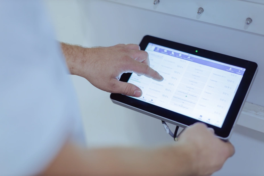 symulacje i analizy systemów solarnych na tablecie